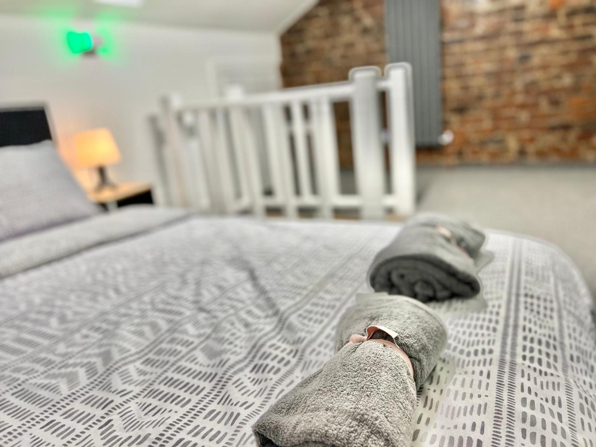 Lux 2 Bed Apartment Mancity Stadium, Coop Arena, Picadilly Manchester Bagian luar foto